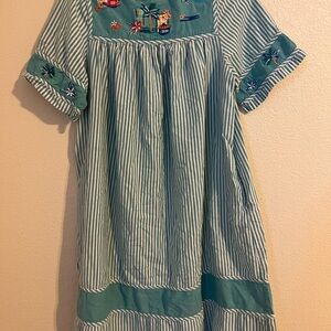 Grandmacore Beach Vacation Embroidered Muumuu Dress with Pockets